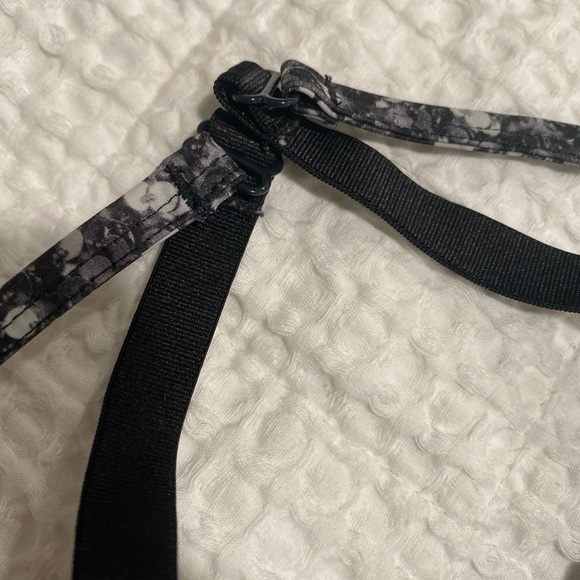 Lululemon Core Set Bra size 8 shimmy shimmer black white - Picture 9 of 9